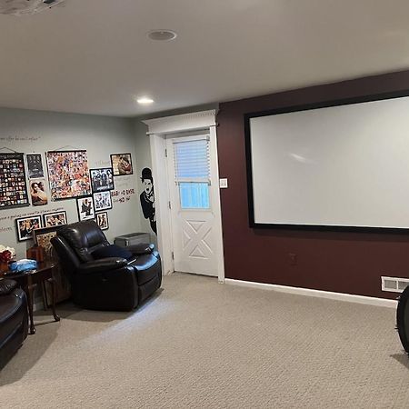 Location! House With Home Office, Gym, More-Cherry Hill Exterior photo