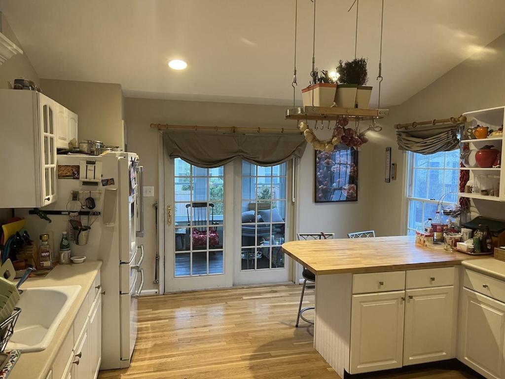 Location! House With Home Office, Gym, More-Cherry Hill Exterior photo